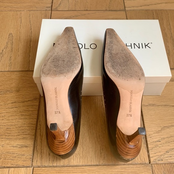 EUC Manolo Blahnik Heels - Picture 2 of 6